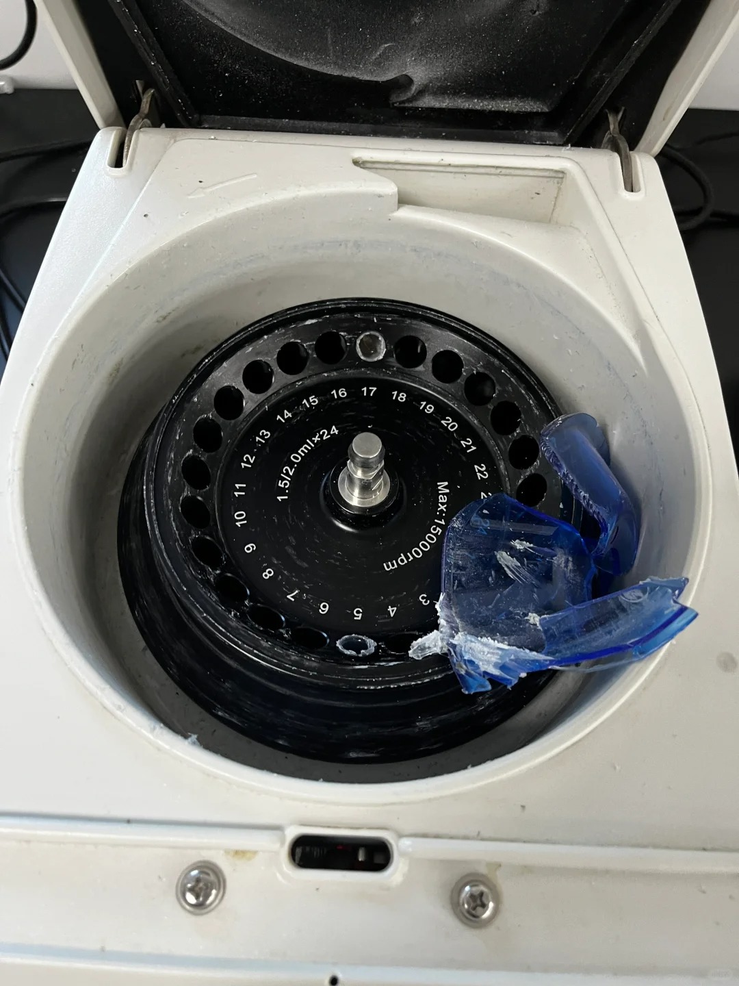 Hitachi離心機(jī)CP90WX報錯ERROR82售后快速解決方案